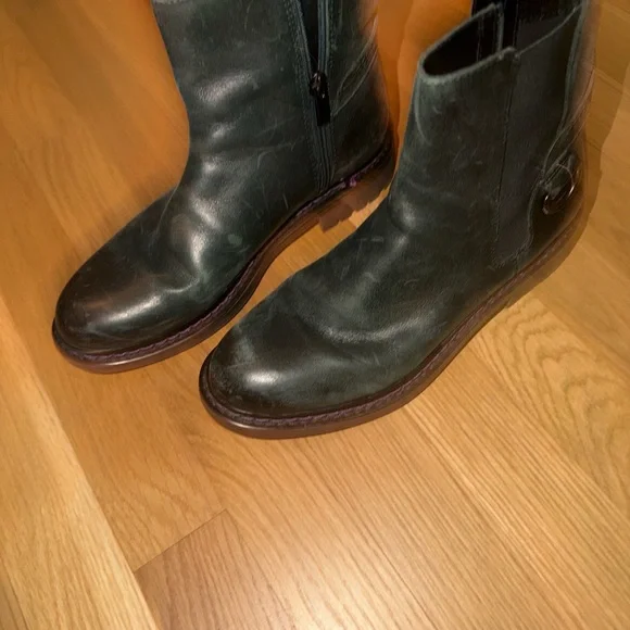 ✨ Franco Sarto Dark Green Leather Ankle Boots Size 7.5 Moto-Chelsea Hybrid ✨ - Picture 2 of 5